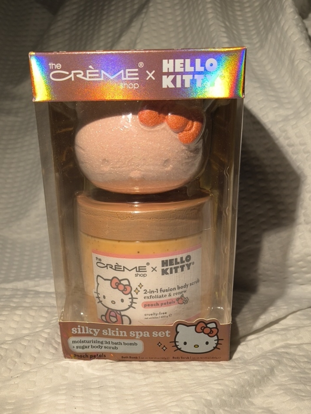 The Creme Shop X Hello Kitty Peach Petals Bath Spa Set - Bath Bomb & Sugar Scrub